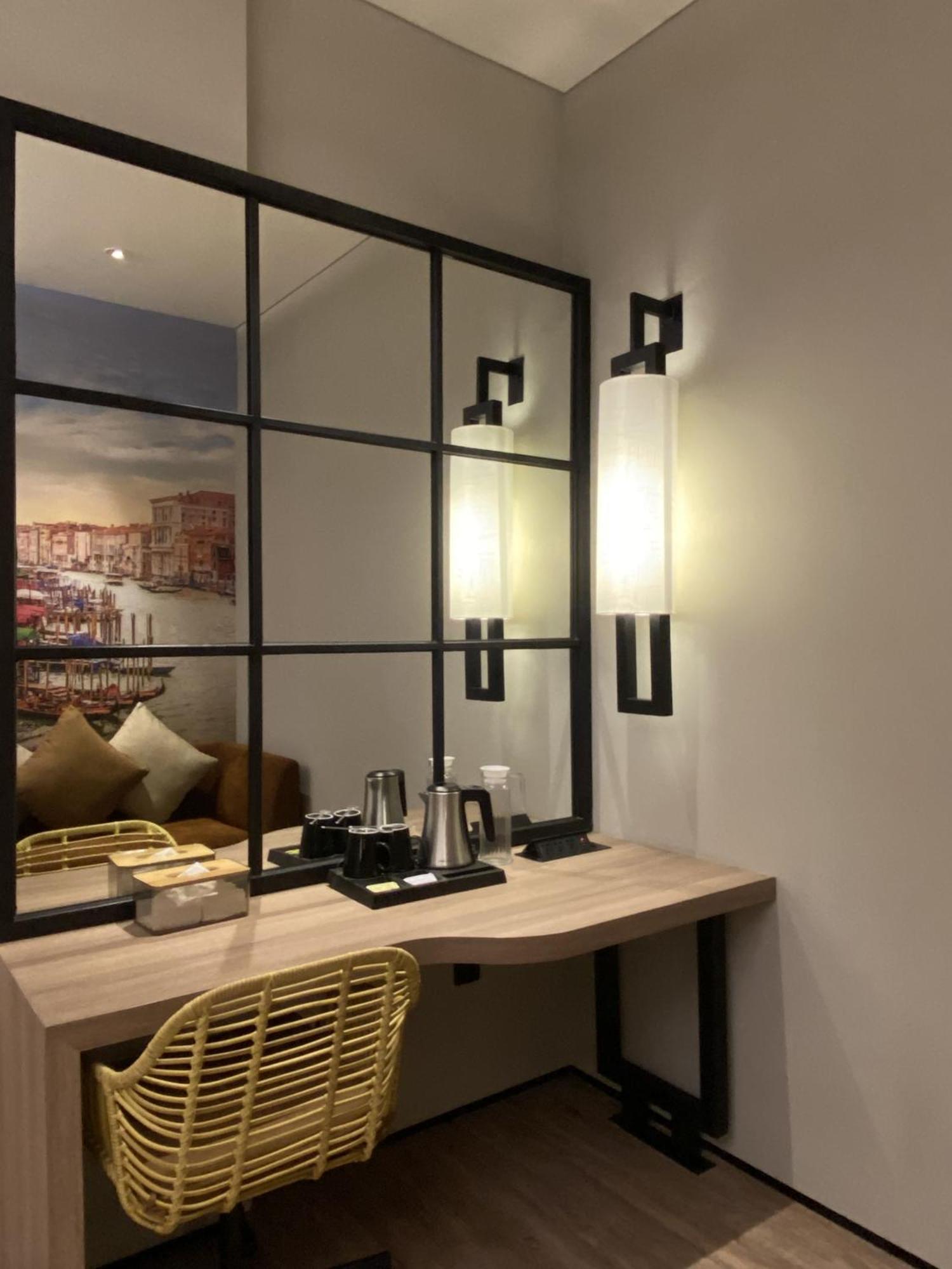 Posto Dormire Sudirman Jakarta Exteriör bild